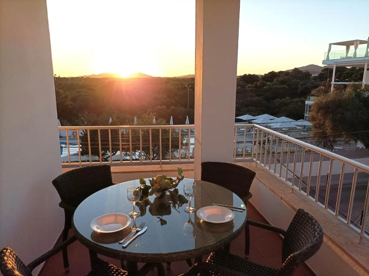 Apartments Residencial Cala Ferrera 卡拉费若拉